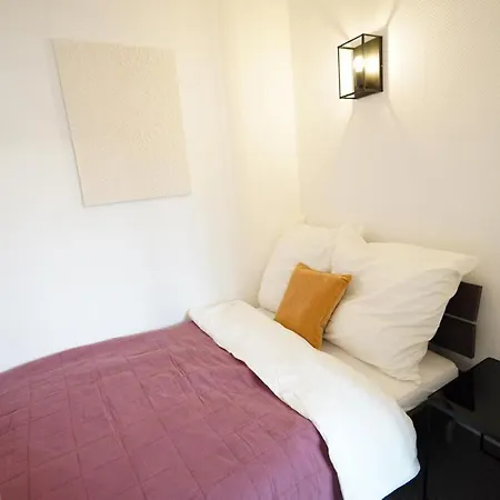 Dein Flughafen Messe Nahe Duesseldorf 1 Apartman