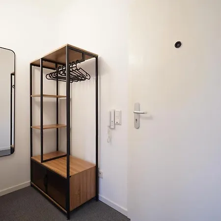 Dein Flughafen Messe Nahe Duesseldorf 1 Apartman Duisburg