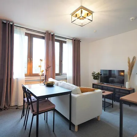 Dein Flughafen Messe Nahe Duesseldorf 1 Apartman *